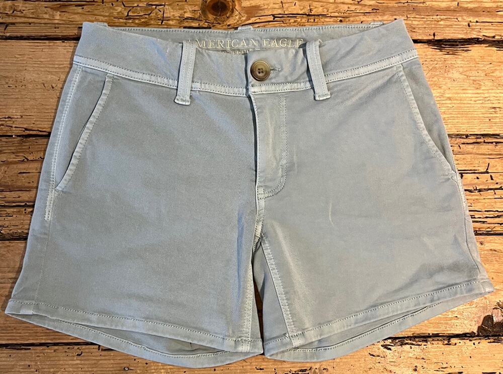 American Eagle Womens Size 0 Olive Green Midi Shorts NWOT